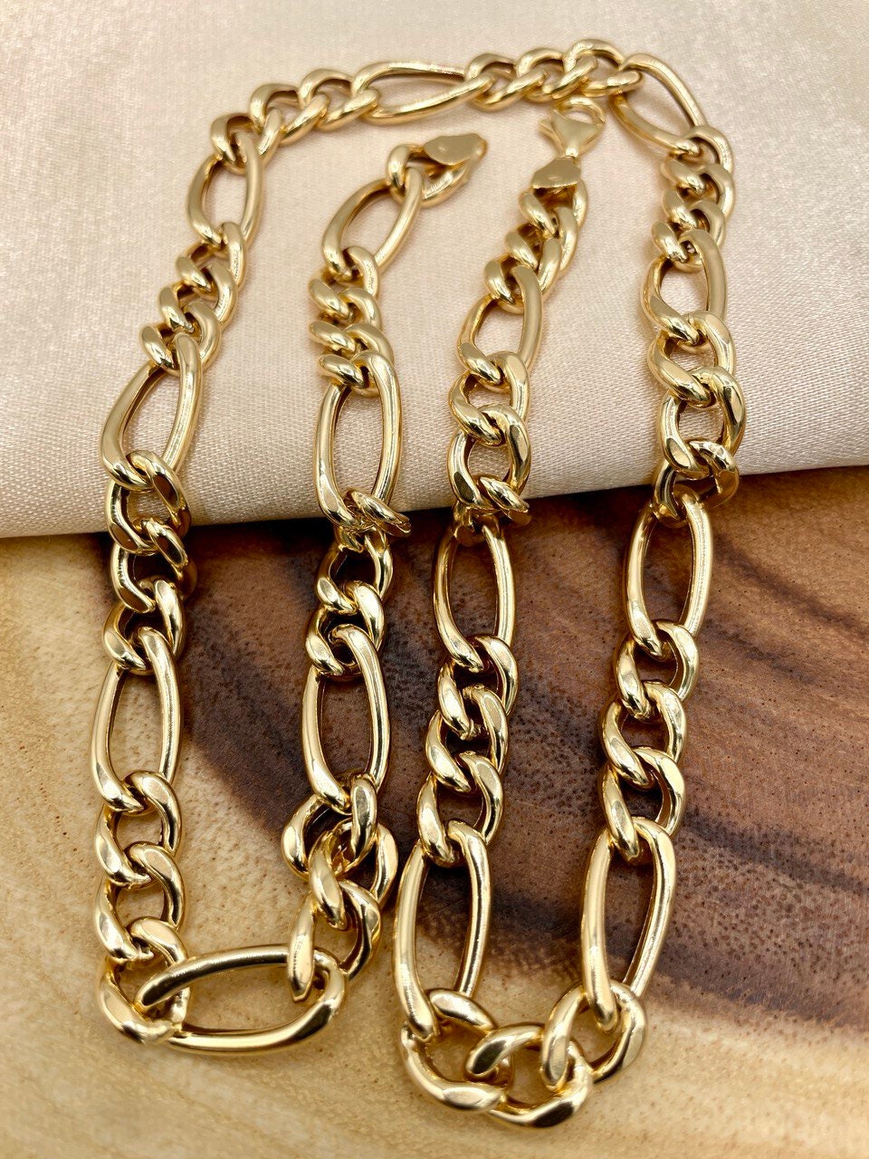 18Karat Gold Figaro Chain Necklace, Real 18K Gold Figaro Monaco Links Chain, Chunky Figaro , Gold Chain For Men/Women, Beautifully Crafted!
