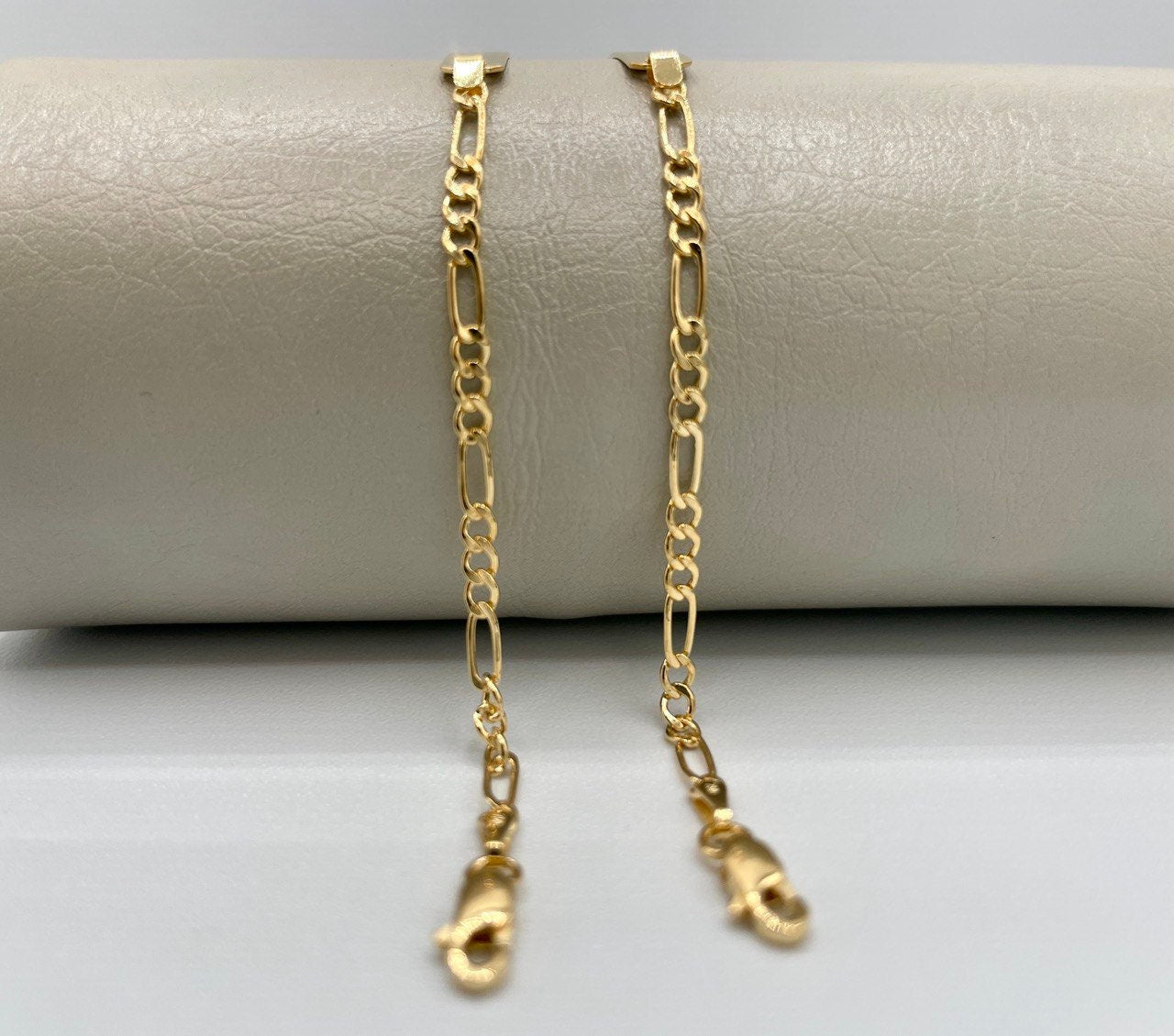 18k Solid Gold Figaro Bracelet, Yellow 18K Gold Figaro Links Bracelet,2.5mm Thick Real Gold Figaro Bracelet for Men/Women,Gifts for Him/Her!
