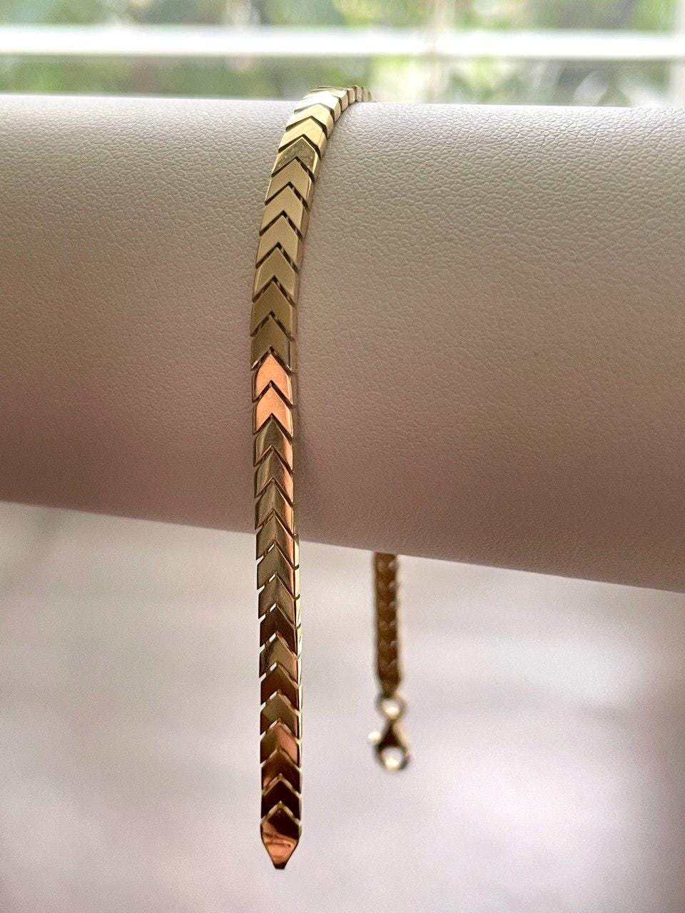 18K Solid V Link Bracelet Gold,Real Solid Gold Bracelet,Handcrafted Gold Bracelet,The Epitome of Class and Beauty,Luxury Gold Bracelet Gift.