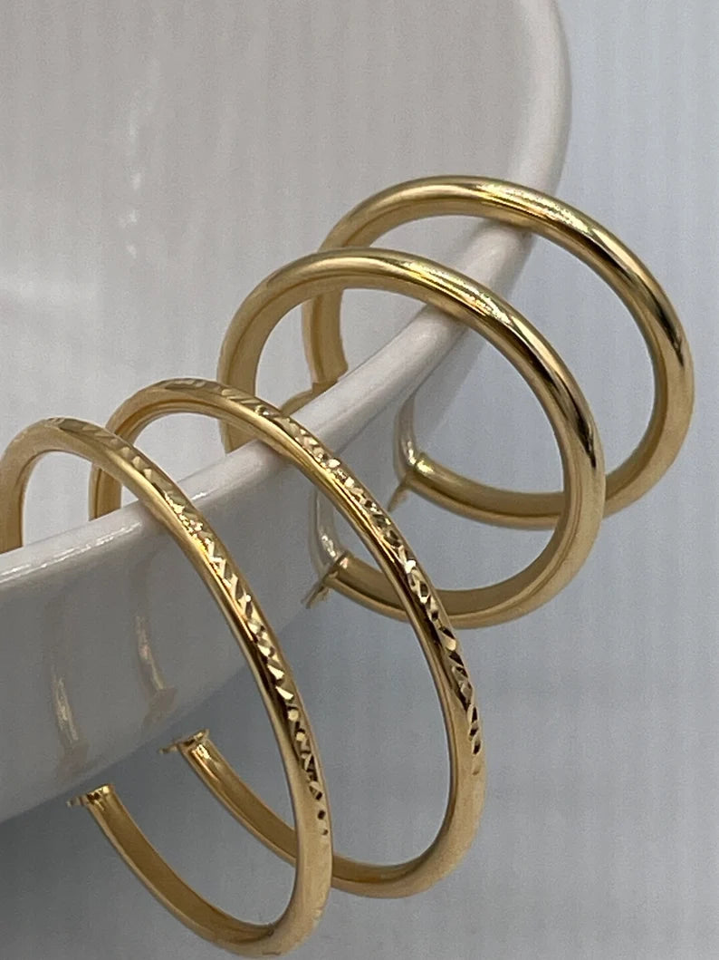 18K Gold Hoop Earrings,Real Gold, Latch back Closer,. A Must-Have Style! Classic Staple! A Perfect Gift For Every Ceremony!