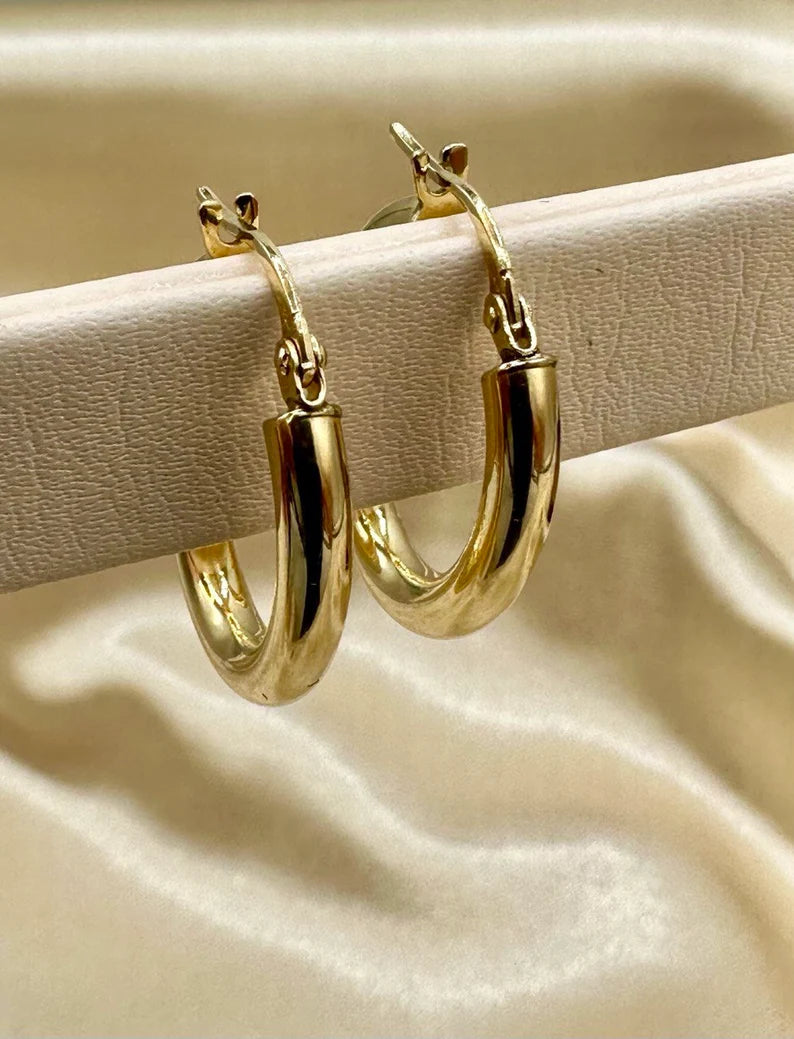 18K Gold Hoop Earrings,Real Gold, Latch back Closer,. A Must-Have Style! ClasAsic Staple! A Perfect Gift For Every Ceremony!