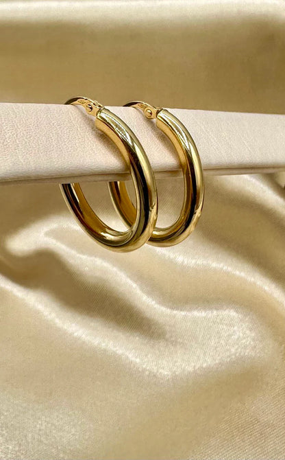 18K Gold Hoop Earrings,Real Gold, Latch back Closer,. A Must-Have Style! ClasAsic Staple! A Perfect Gift For Every Ceremony!