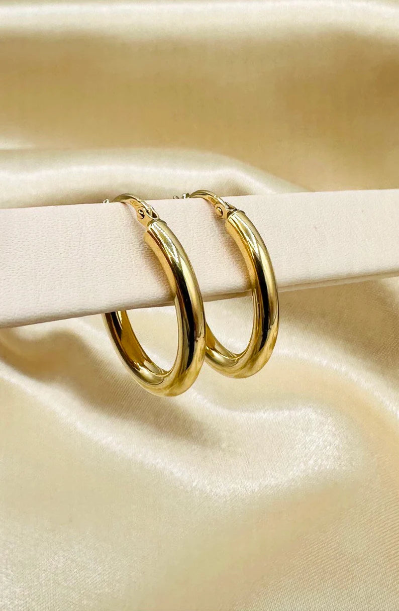 18K Gold Hoop Earrings,Real Gold, Latch back Closer,. A Must-Have Style! ClasAsic Staple! A Perfect Gift For Every Ceremony!