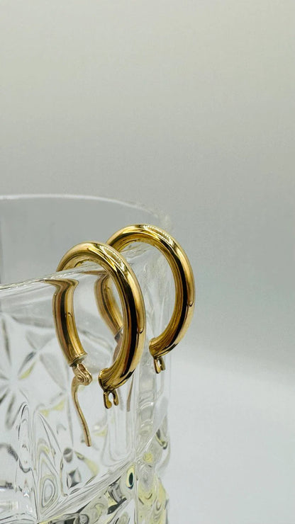 18K Gold Hoop Earrings,Real Gold, Latch back Closer,. A Must-Have Style! ClasAsic Staple! A Perfect Gift For Every Ceremony!