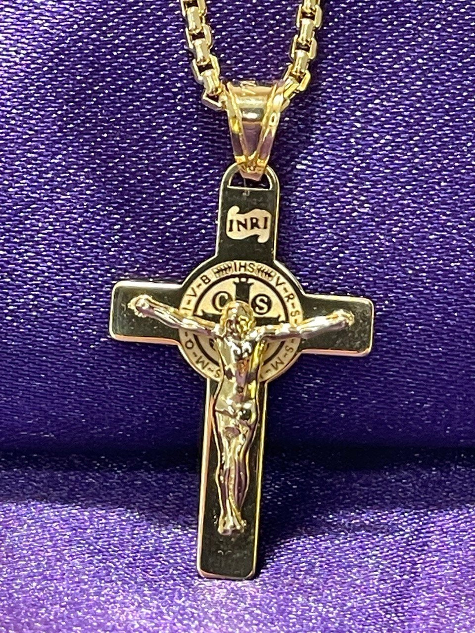 18K GOLD CROSS NECKLACE ,Real Gold,Crucifix necklace,Jesus Cross,Round box Cross,For Him, For Her,Gift for Dad,Gift For Mom,Birthday Gift.