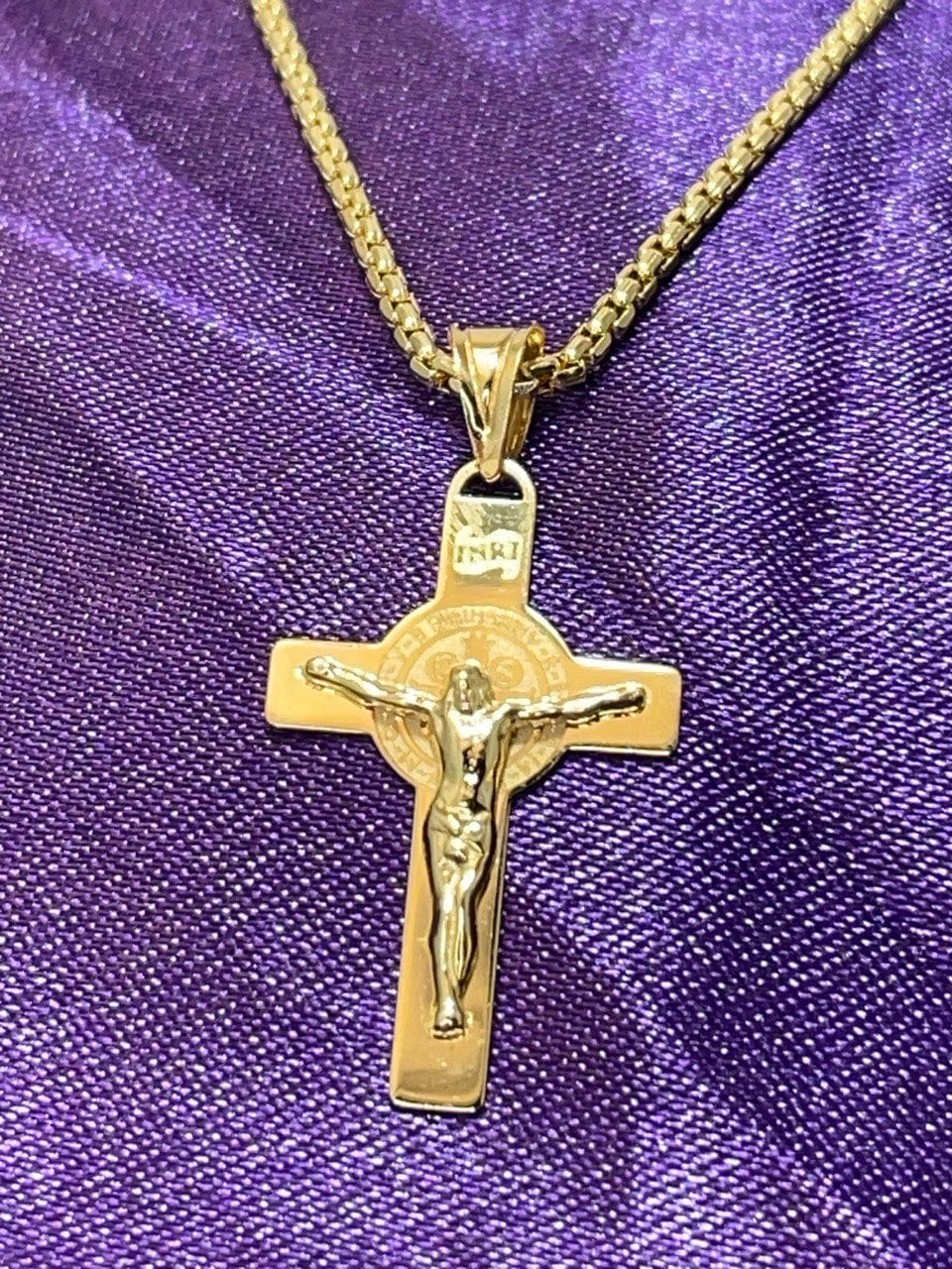 18K GOLD CROSS NECKLACE ,Real Gold,Crucifix necklace,Jesus Cross,Round box Cross,For Him, For Her,Gift for Dad,Gift For Mom,Birthday Gift.