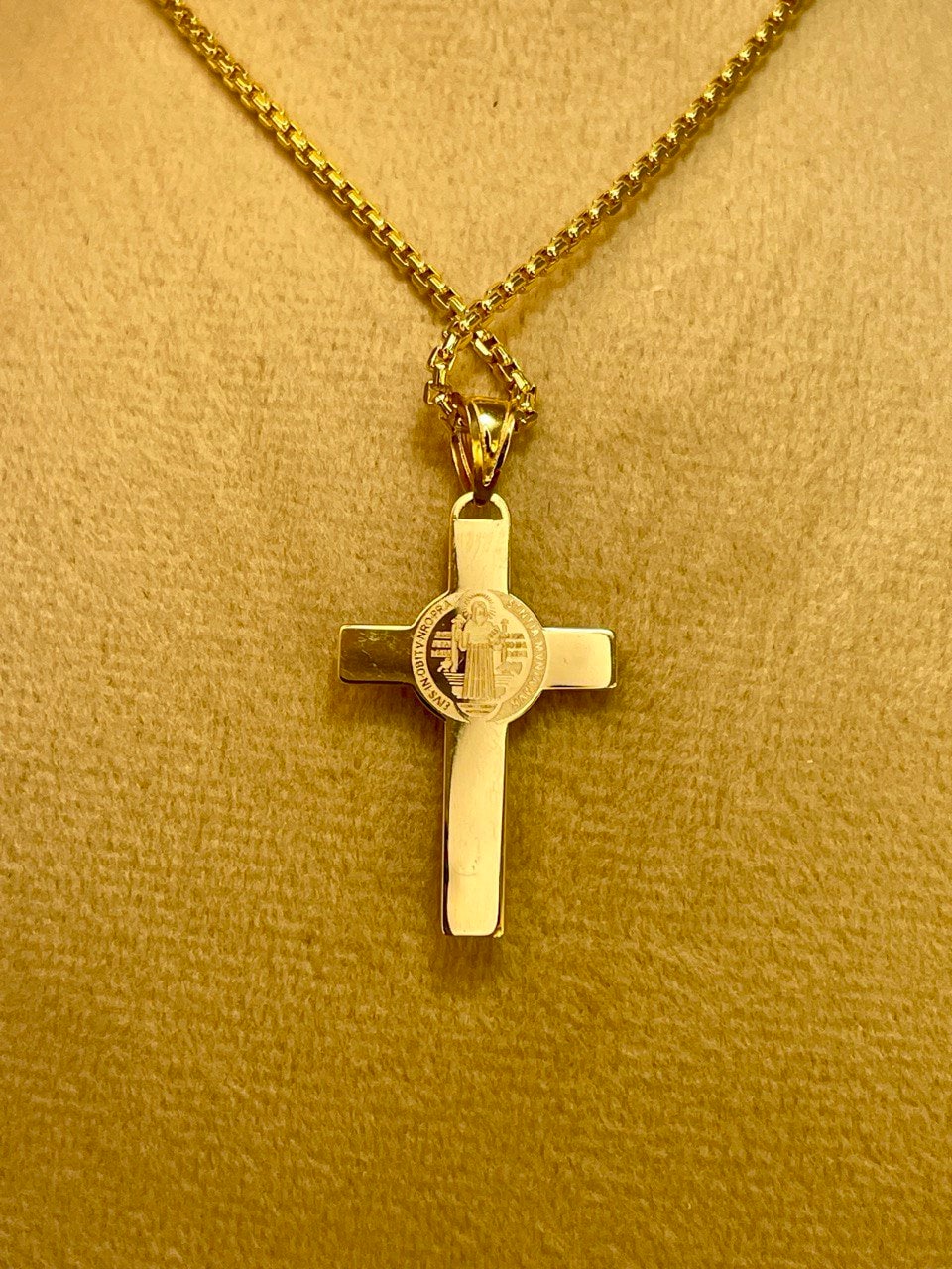 18K GOLD CROSS NECKLACE ,Real Gold,Crucifix necklace,Jesus Cross,Round box Cross,For Him, For Her,Gift for Dad,Gift For Mom,Birthday Gift.