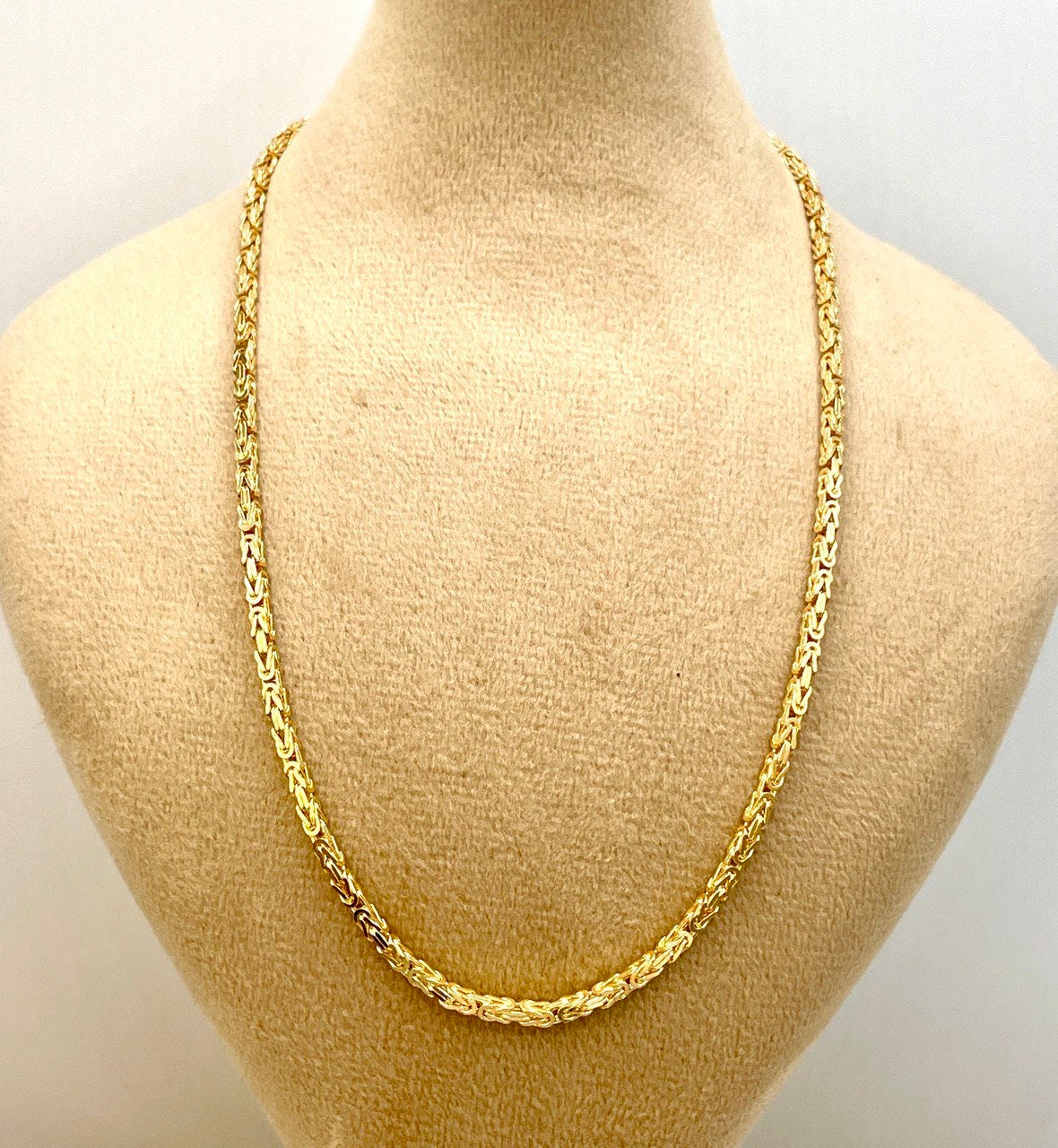 18Karat Gold Byzantine Necklace Chain,Solid Gold,Heavy Necklace Chain,(2mm)Thick,Birthday Gift,Anniversary Gift,Partner Gift Men/Women.