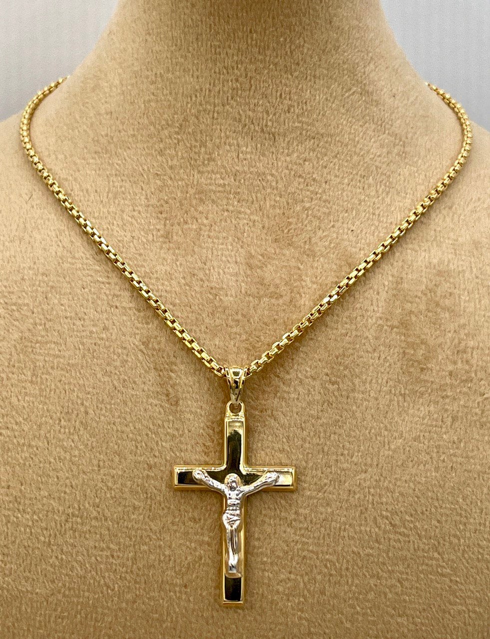 18K Gold Cross Necklace,Real Gold,Solid Necklace Gold,Crusifix Necklace,Jesus Cross,Round Box Necklace,Birthday Gift,Gift For Men/Women.