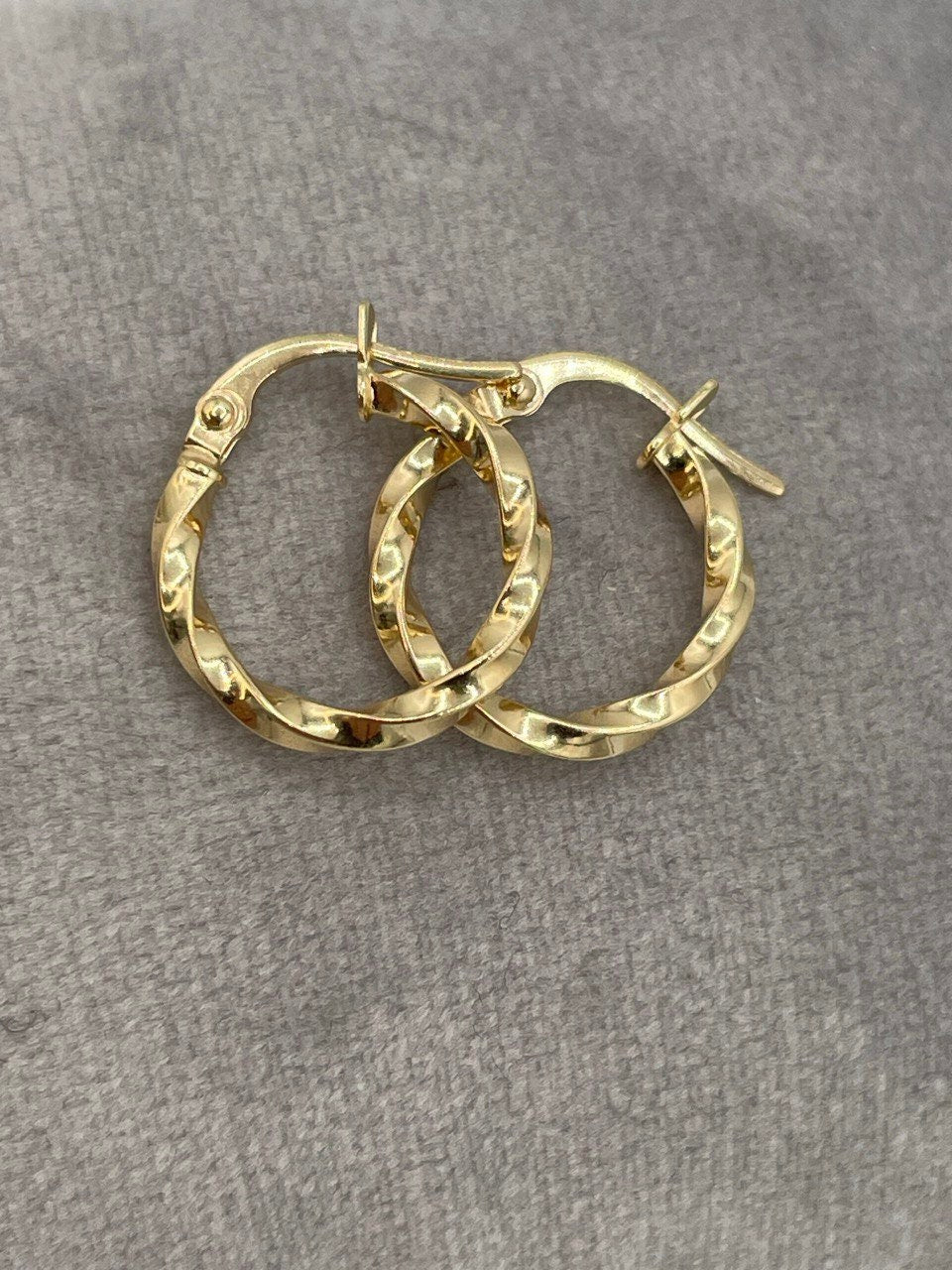 18Karat Gold Twisted Hoop Earring / Real 18Karat Gold Earrings / 14.5mm Braid Twist Hoop in 18Karat Gold,Birthday gift / Gift for Her!