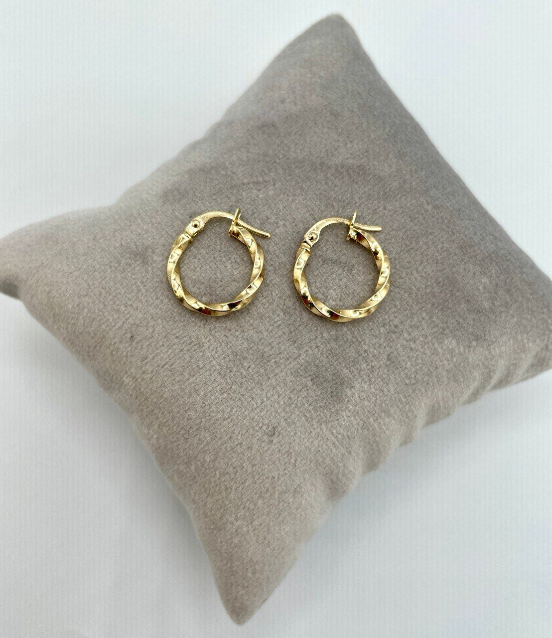 18Karat Gold Twisted Hoop Earring / Real 18Karat Gold Earrings / 14.5mm Braid Twist Hoop in 18Karat Gold,Birthday gift / Gift for Her!