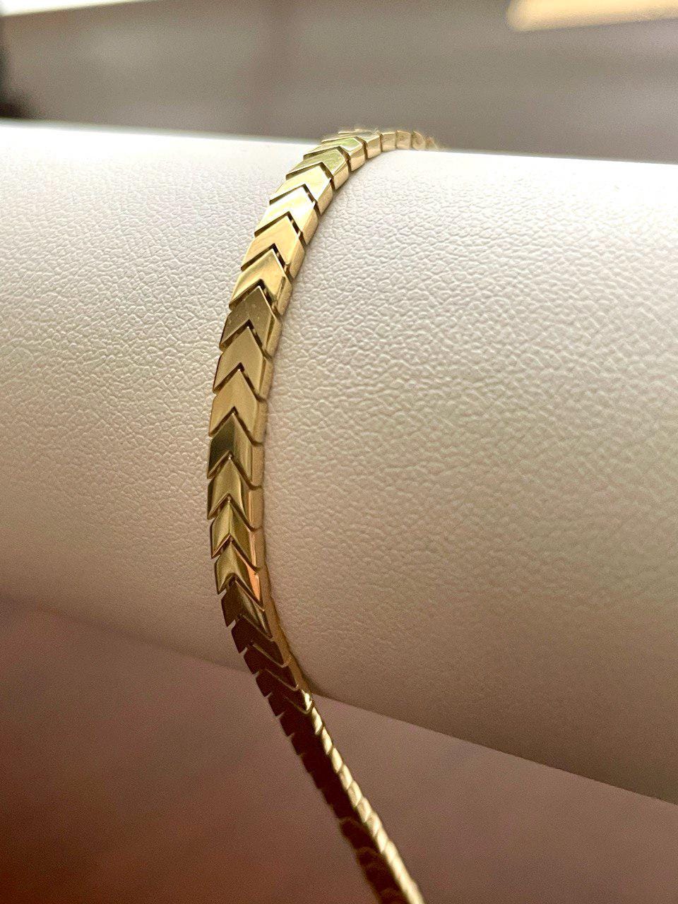 18K Solid V Link Bracelet Gold,Real Solid Gold Bracelet,Handcrafted Gold Bracelet,The Epitome of Class and Beauty,Luxury Gold Bracelet Gift.