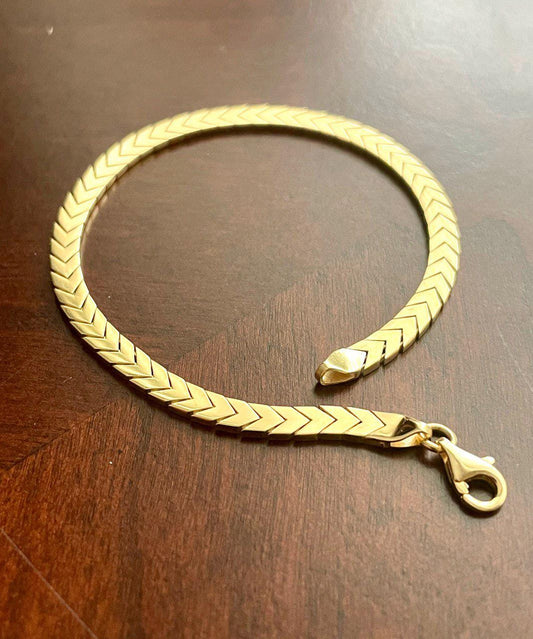 18K Solid V Link Bracelet Gold,Real Solid Gold Bracelet,Handcrafted Gold Bracelet,The Epitome of Class and Beauty,Luxury Gold Bracelet Gift.