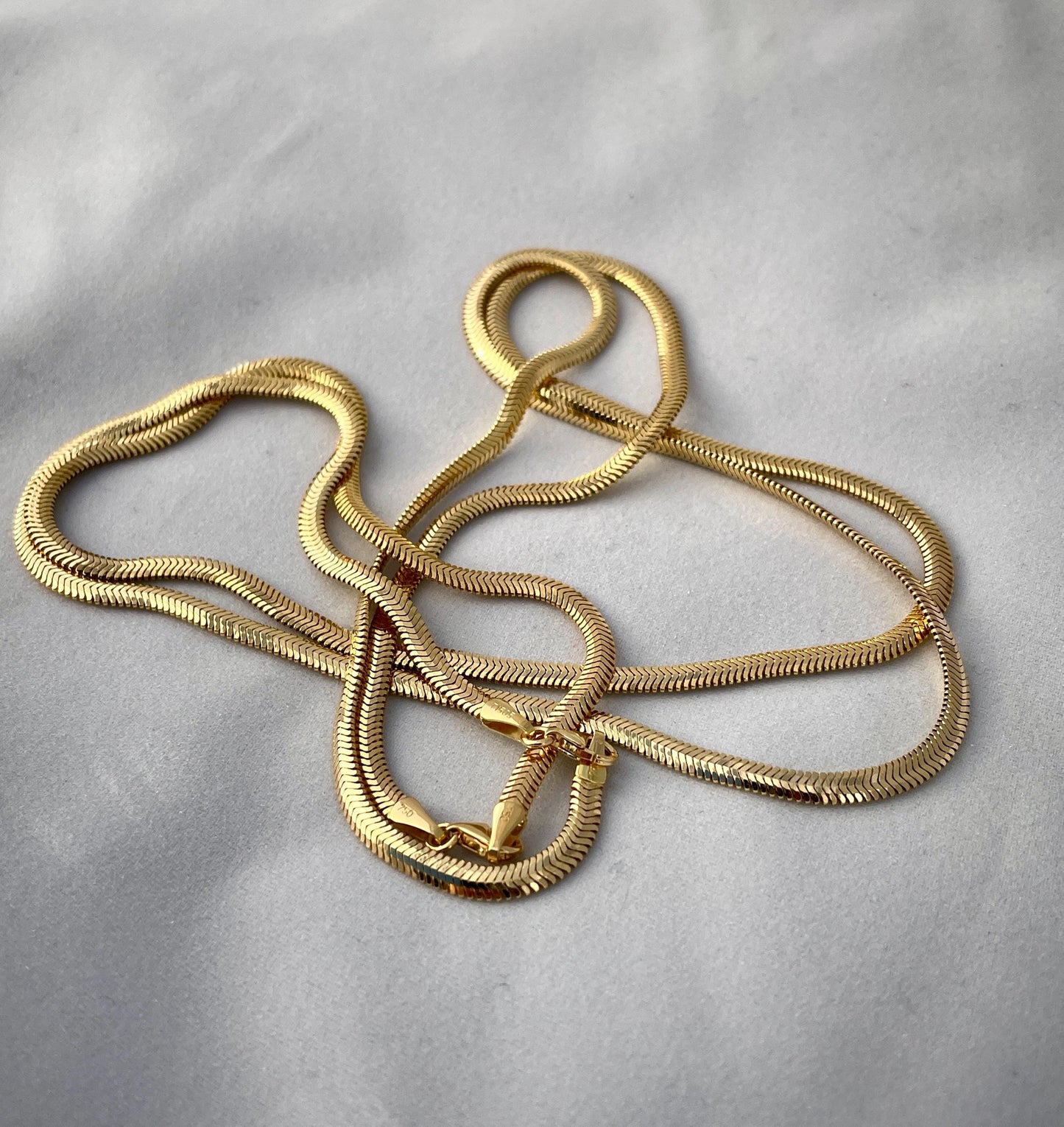 18Karat Gold Herringbone Necklace,Real Solid Gold,Yellow Gold,(3.5mm)Thick,Birthday Gift, Gift For Partner Men/Women,Anniversary Gift.